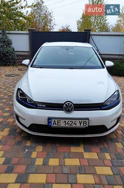 Хэтчбек Volkswagen e-Golf 2015 в Кривом Роге