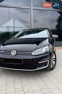 Хетчбек Volkswagen e-Golf 2018 в Івано-Франківську