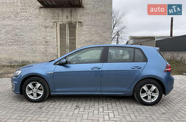 Хэтчбек Volkswagen e-Golf 2015 в Тернополе