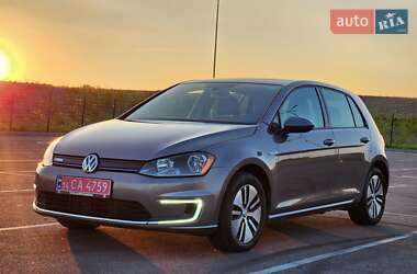 Хетчбек Volkswagen e-Golf 2015 в Рівному