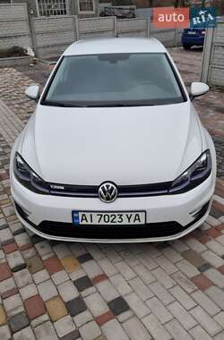 Хетчбек Volkswagen e-Golf 2020 в 