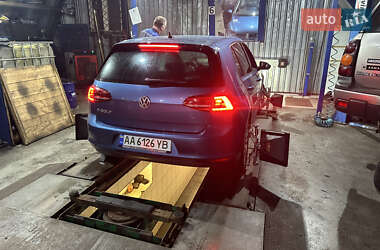 Хетчбек Volkswagen e-Golf 2014 в Києві