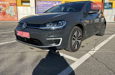 Хэтчбек Volkswagen e-Golf 2019 в Львове