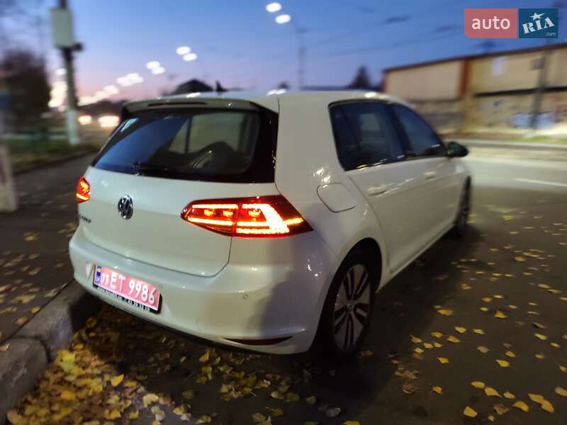 Хетчбек Volkswagen e-Golf 2014 в Києві фото 12 Хетчбек Volkswagen e-Golf 2014 в Києві