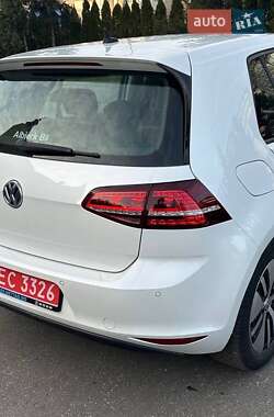 Хэтчбек Volkswagen e-Golf 2016 в Тернополе