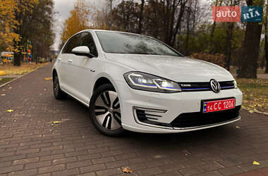 Хэтчбек Volkswagen e-Golf 2018 в Каменском