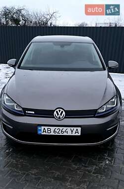 Хэтчбек Volkswagen e-Golf 2015 в Виннице