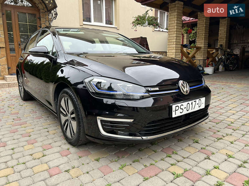 Хэтчбек Volkswagen e-Golf 2017 в Львове