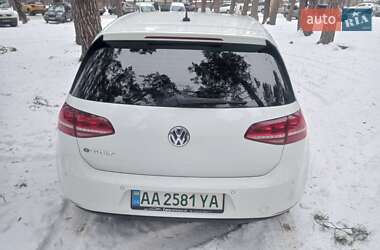 Хетчбек Volkswagen e-Golf 2014 в Житомирі