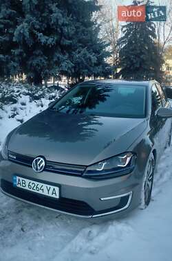 Хетчбек Volkswagen e-Golf 2015 в Вінниці