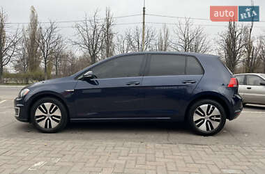 Хетчбек Volkswagen e-Golf 2016 в Кременчуці