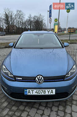 Хетчбек Volkswagen e-Golf 2015 в Івано-Франківську