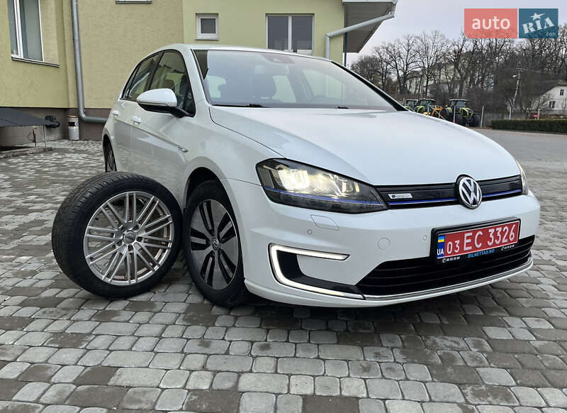 Хэтчбек Volkswagen e-Golf 2016 в Тернополе