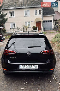 Хетчбек Volkswagen e-Golf 2014 в Чернівцях