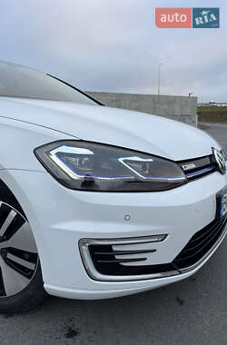 Хетчбек Volkswagen e-Golf 2020 в Львові