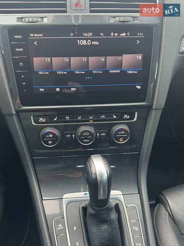 Хетчбек Volkswagen e-Golf 2019 в Калуші