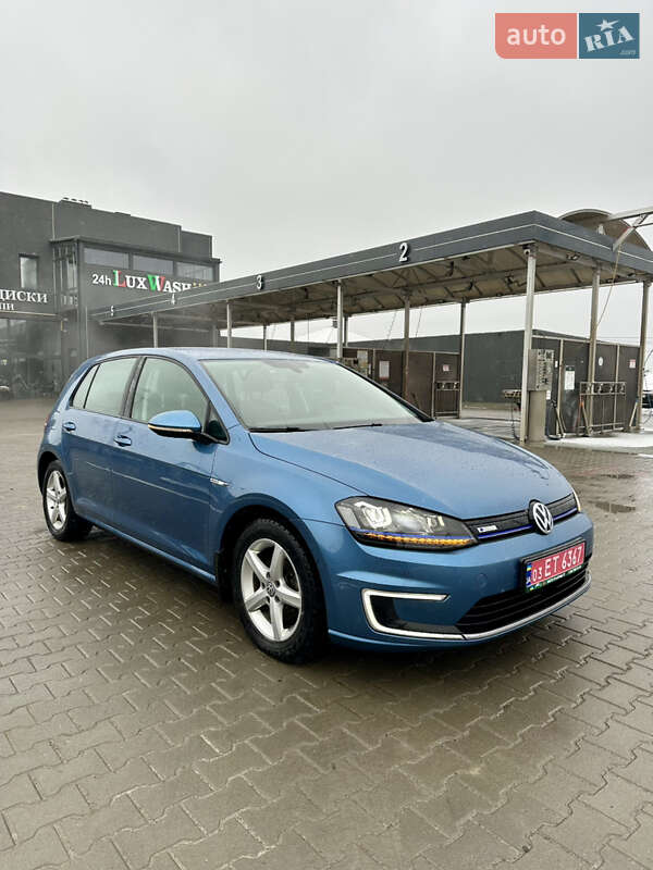 Хетчбек Volkswagen e-Golf 2015 в Львові