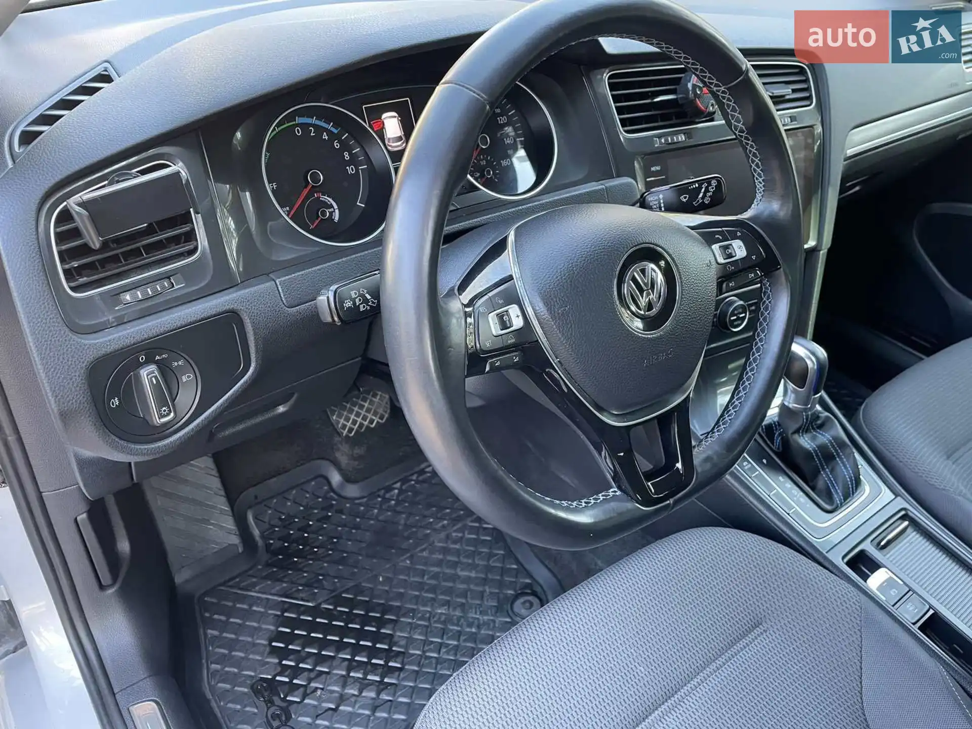 2017 Volkswagen Golf - мініатюра 36