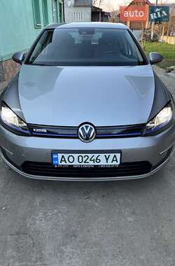 Хетчбек Volkswagen e-Golf 2015 в Солотвині