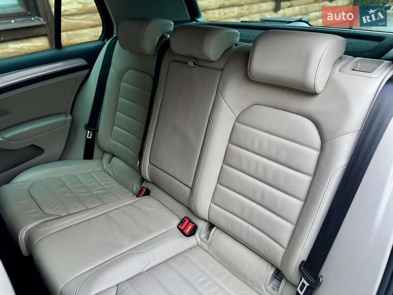 Хетчбек Volkswagen e-Golf 2015 в Кам'янець-Подільському