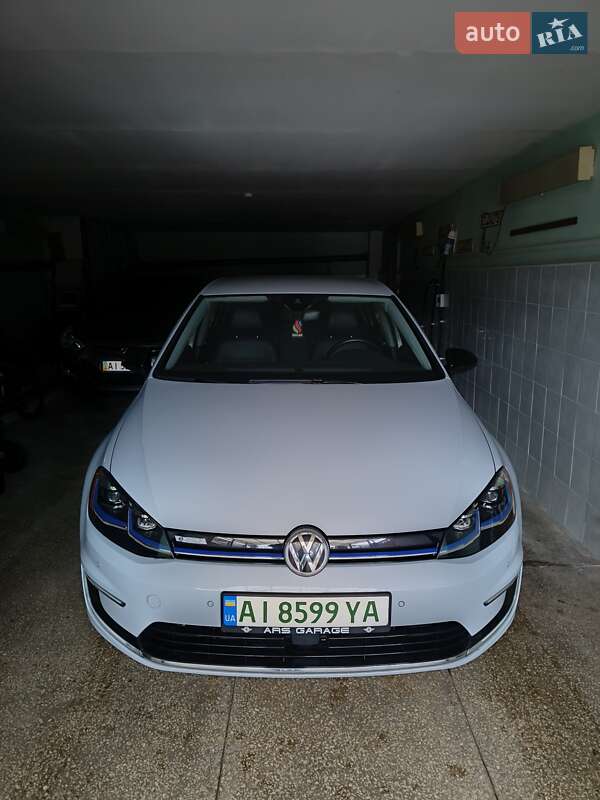 Хэтчбек Volkswagen e-Golf 2017 в Броварах
