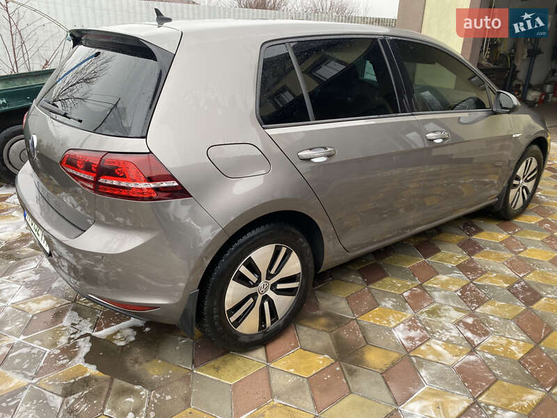 Хетчбек Volkswagen e-Golf 2015 в Білій Церкві