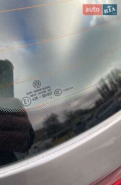 Хэтчбек Volkswagen e-Golf 2014 в 