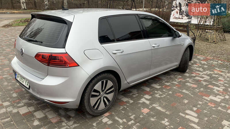 Хетчбек Volkswagen e-Golf 2015 в Запоріжжі
