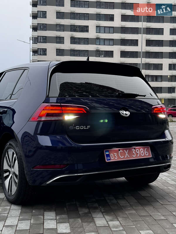 Хетчбек Volkswagen e-Golf 2019 в Києві