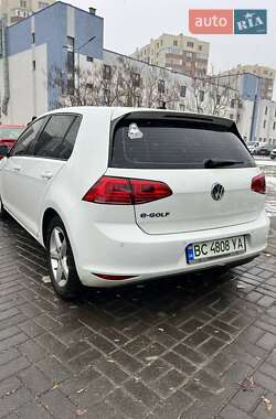 Хетчбек Volkswagen e-Golf 2015 в Львові