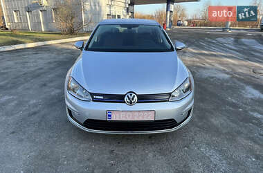 Хетчбек Volkswagen e-Golf 2016 в Рівному