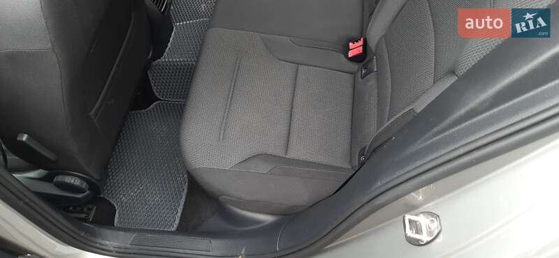 Хэтчбек Volkswagen e-Golf 2018 в Киеве