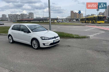 Хэтчбек Volkswagen e-Golf 2016 в Киеве