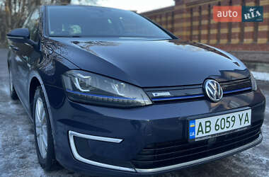 Хэтчбек Volkswagen e-Golf 2015 в Виннице