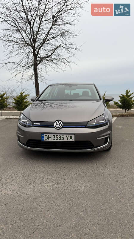 Хэтчбек Volkswagen e-Golf 2014 в Одессе