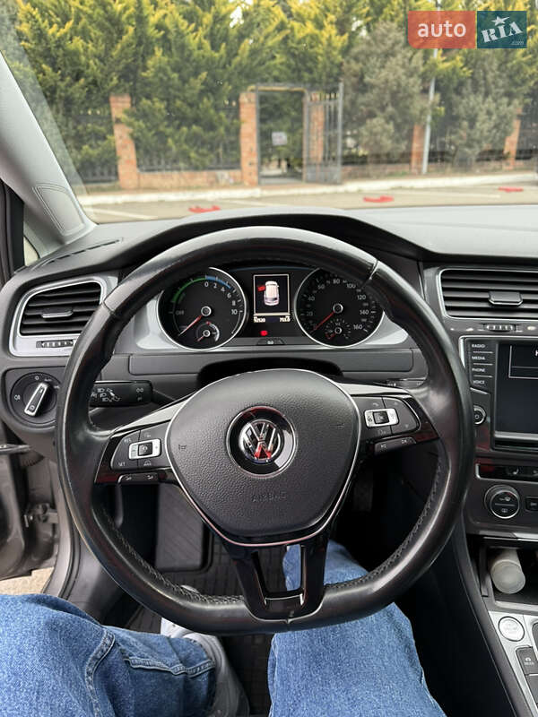 Хэтчбек Volkswagen e-Golf 2014 в Одессе