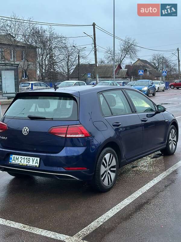 Хетчбек Volkswagen e-Golf 2018 в Житомирі