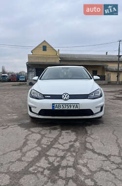 Хетчбек Volkswagen e-Golf 2014 в Кропивницькому