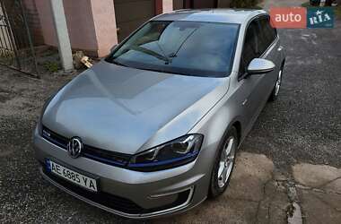 Хетчбек Volkswagen e-Golf 2015 в Кривому Розі