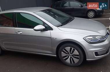 Хетчбек Volkswagen e-Golf 2018 в Києві