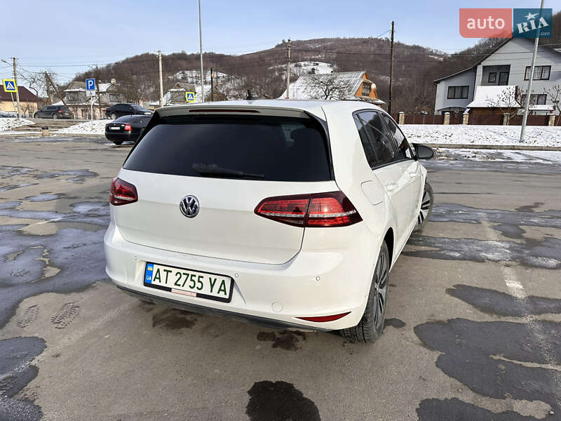 Хетчбек Volkswagen e-Golf 2014 в Яремчі
