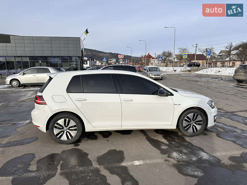 Хетчбек Volkswagen e-Golf 2014 в Яремчі