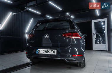 Хэтчбек Volkswagen e-Golf 2020 в 