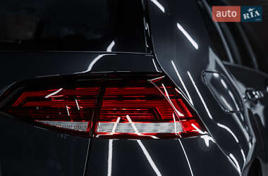 Хэтчбек Volkswagen e-Golf 2020 в 