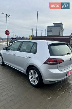 Хэтчбек Volkswagen e-Golf 2015 в Львове