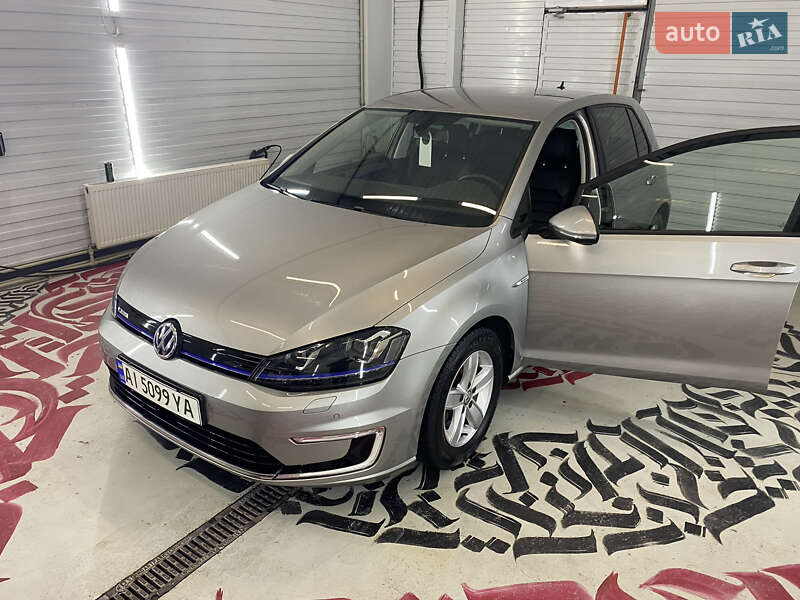 Volkswagen e-Golf 2016