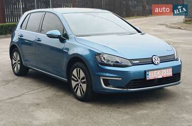 Хетчбек Volkswagen e-Golf 2015 в 
