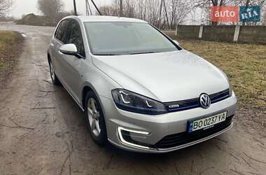 Хетчбек Volkswagen e-Golf 2015 в Летичіві