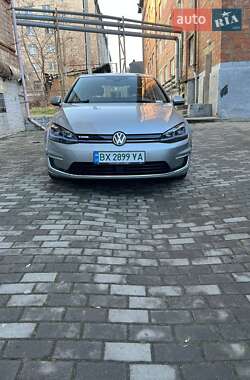 Хэтчбек Volkswagen e-Golf 2018 в Дунаевцах