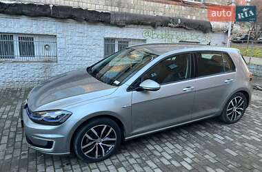 Хэтчбек Volkswagen e-Golf 2018 в Дунаевцах